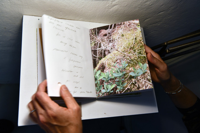 Unique book object: A collection of handwritten texts and images, mail correspondence and conversation. Photo Ib Sørensen.
